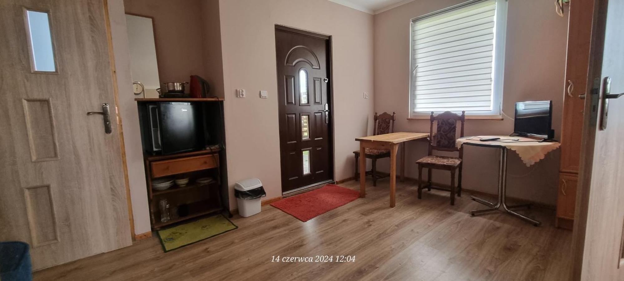 Konie Nobis 604-217-328 Apartment *